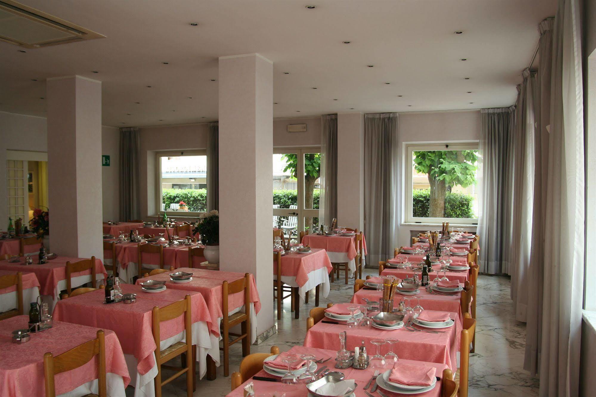 Hotel Elena เคียนเชียโนแตร์เม ภายนอก รูปภาพ