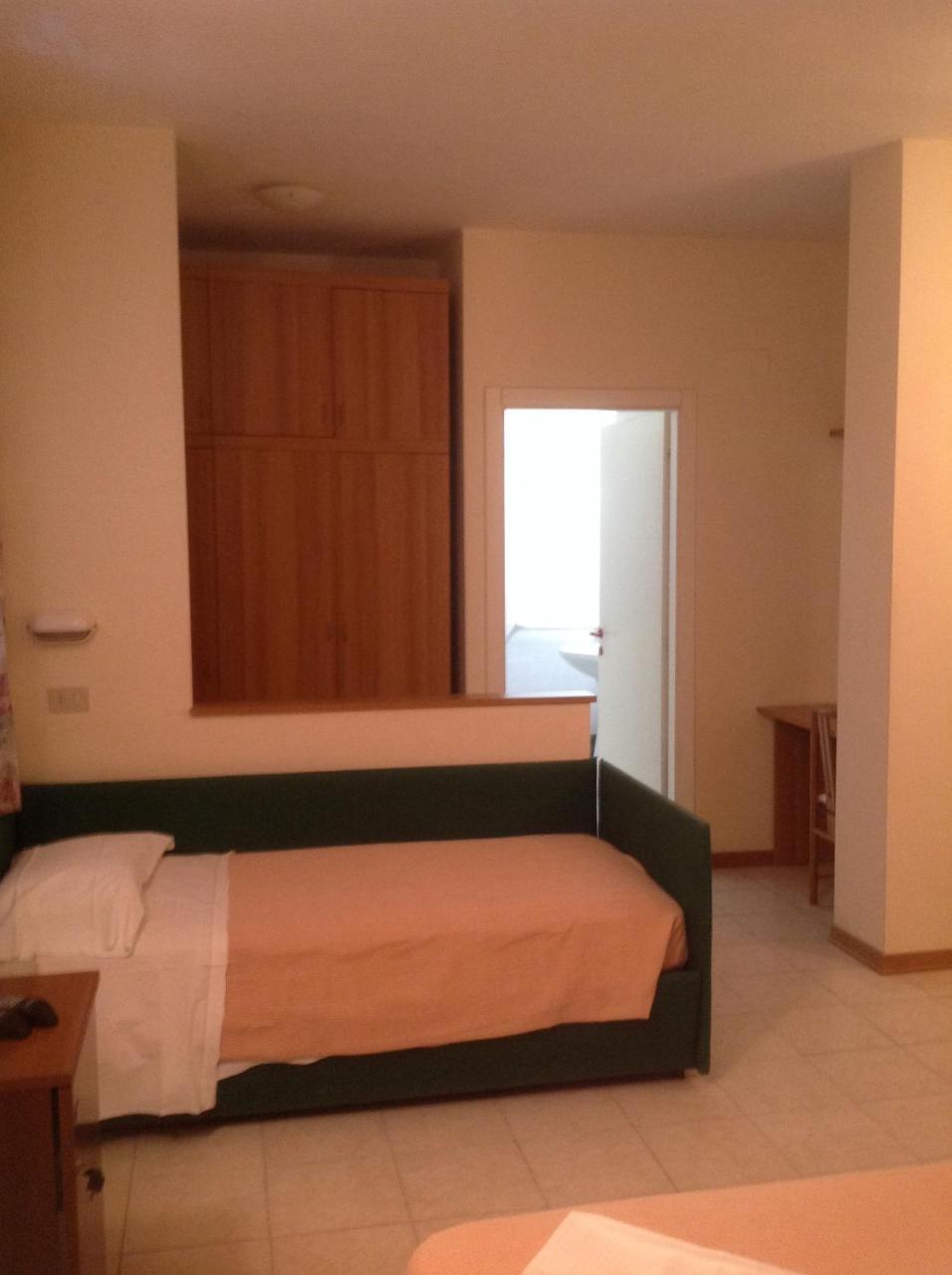 Hotel Elena เคียนเชียโนแตร์เม ภายนอก รูปภาพ